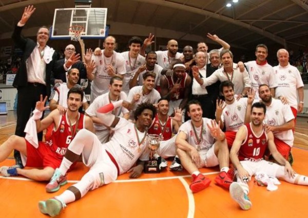 Benfica está a um jogo do título - Basquetebol