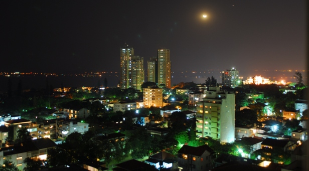 Baú das memórias: Noite de festa... em Maputo!!! - Por Fernando Lima 